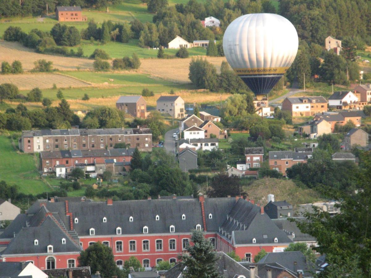 Le Petit Moussis Villa Stavelot Dış mekan fotoğraf